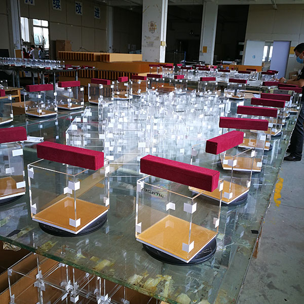 acrylic display box mass production