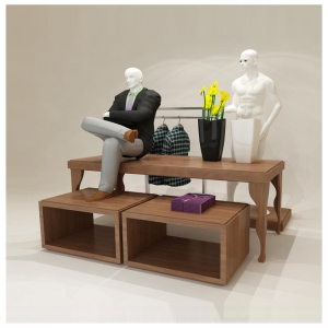 présentoir de magasin de vêtements